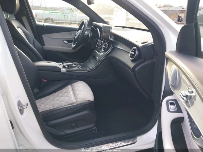 Mercedes-Benz GLC 43 AMG 3l Amg Glc 43 4Matic, снимка 5 - Автомобили и джипове - 53386873