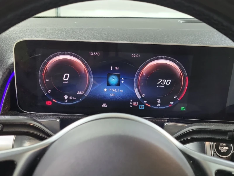 Mercedes-Benz GLB 250 4matic , снимка 12 - Автомобили и джипове - 53429285