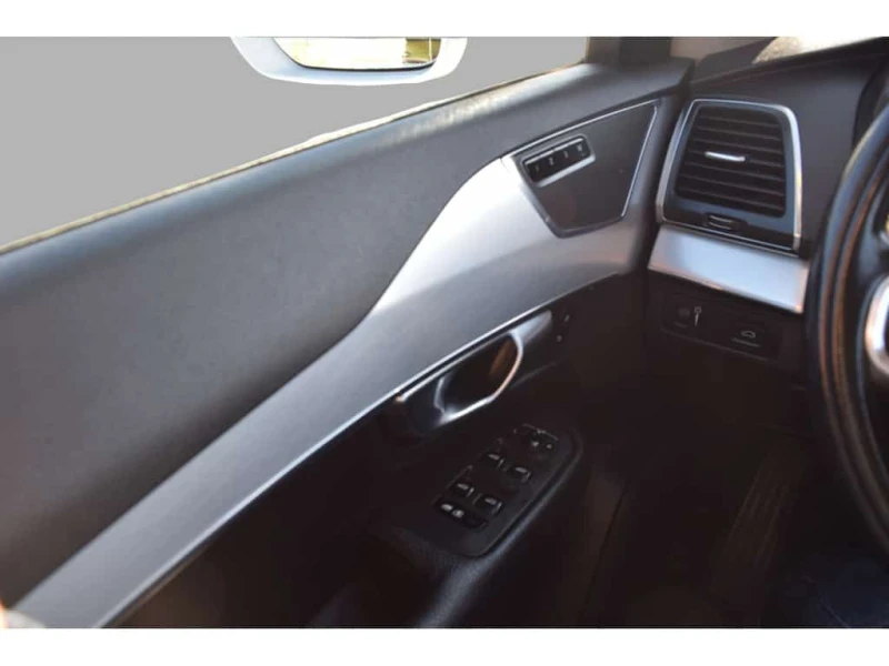 Volvo Xc90 Momentum AWD Navi Panoramic Sunroof/DISTRONIC/360, снимка 16 - Автомобили и джипове - 53563451