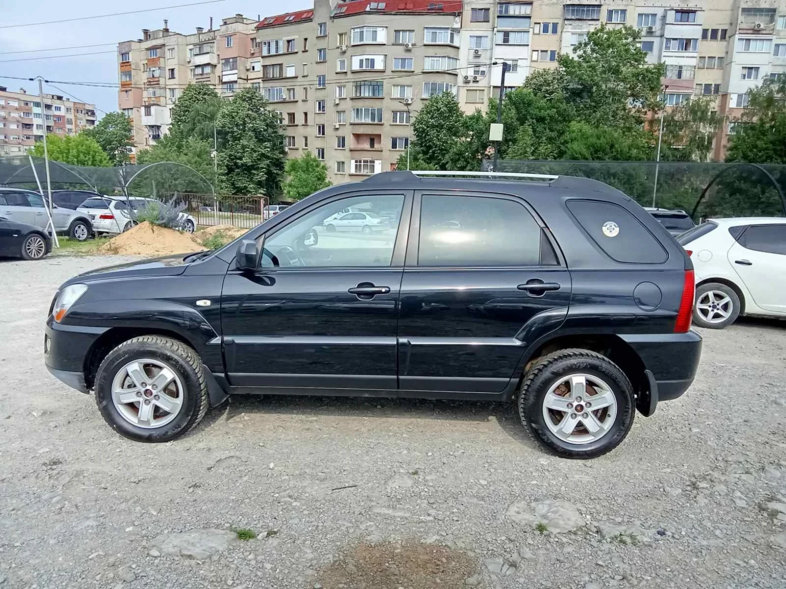 Kia Sportage 2.0 4X4 - изображение 2