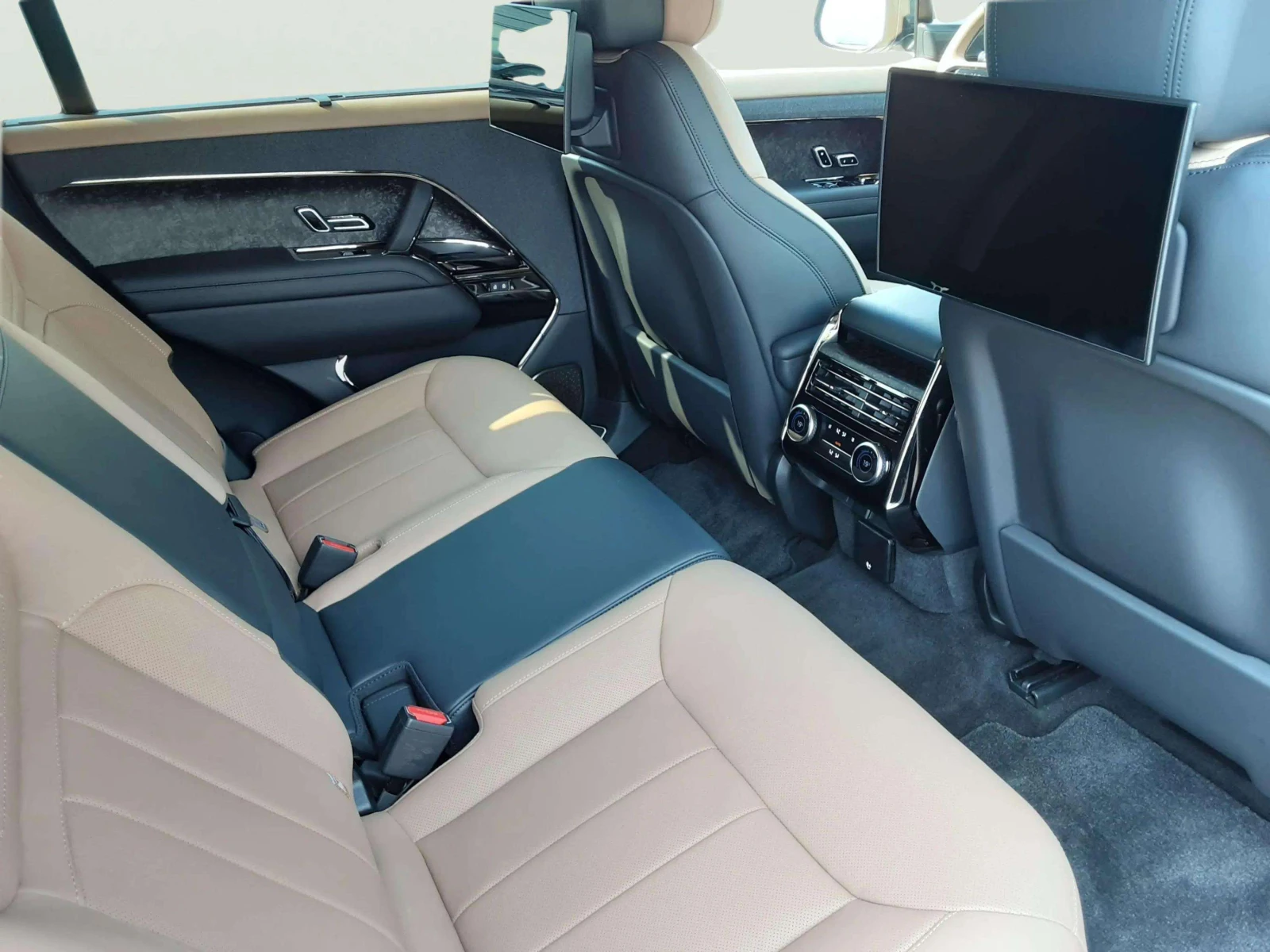 Land Rover Range Rover Sport 4.4 V8 - изображение 9