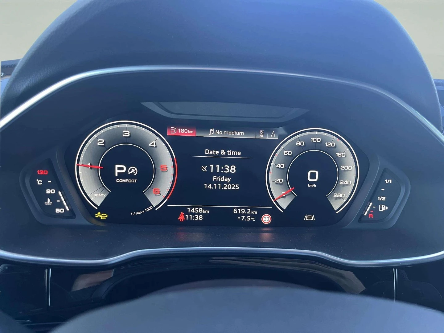 Audi Q3 Competition 40 TDI qu - изображение 10