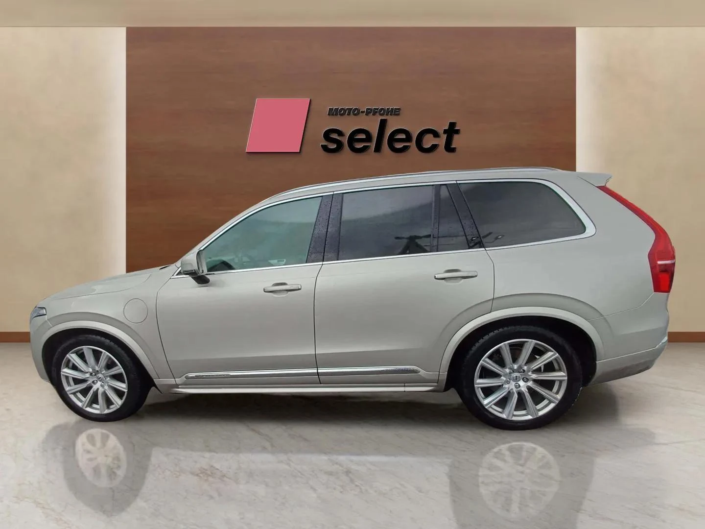 Volvo Xc90 2.0 i - изображение 8