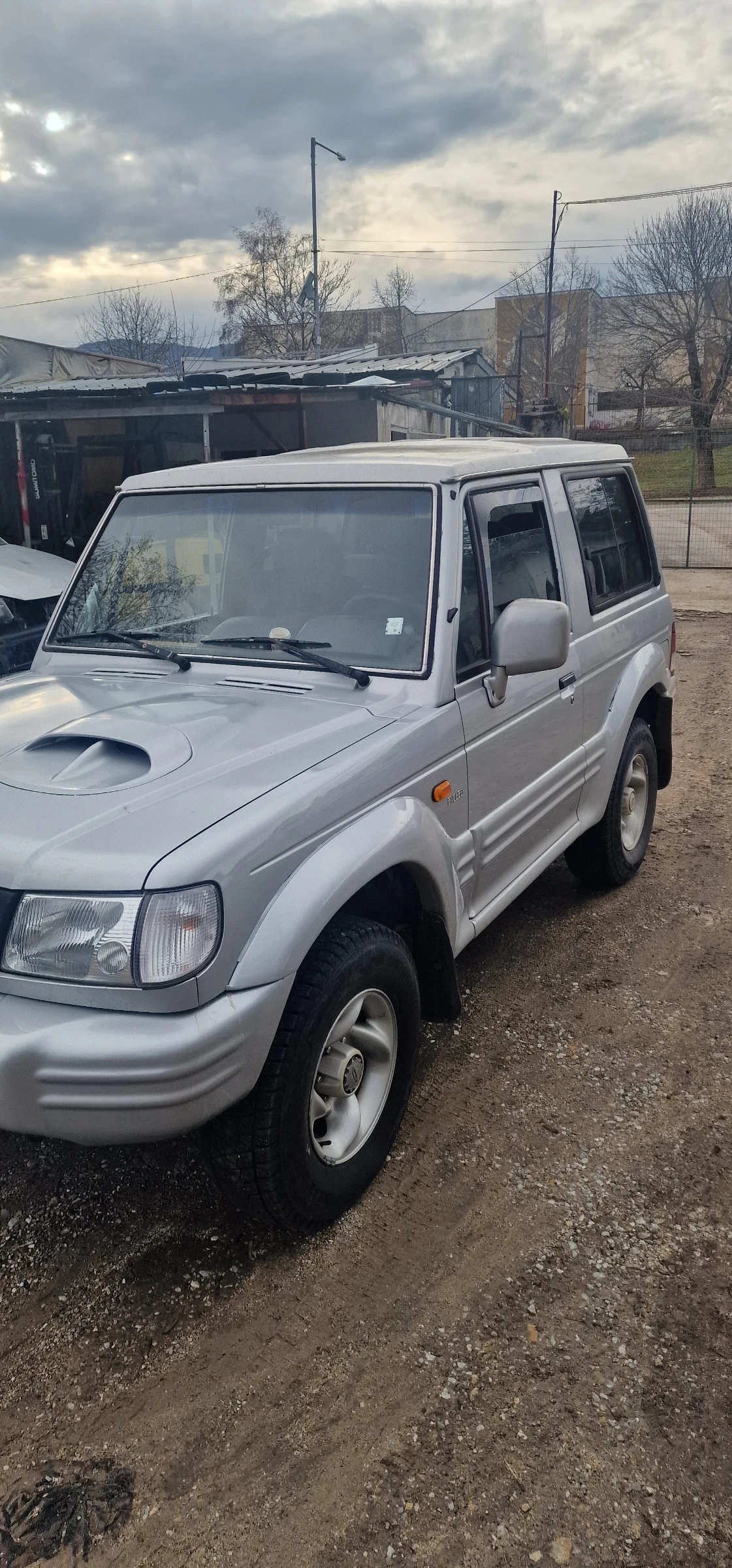 Hyundai Galloper, снимка 2 - Автомобили и джипове - 53891620