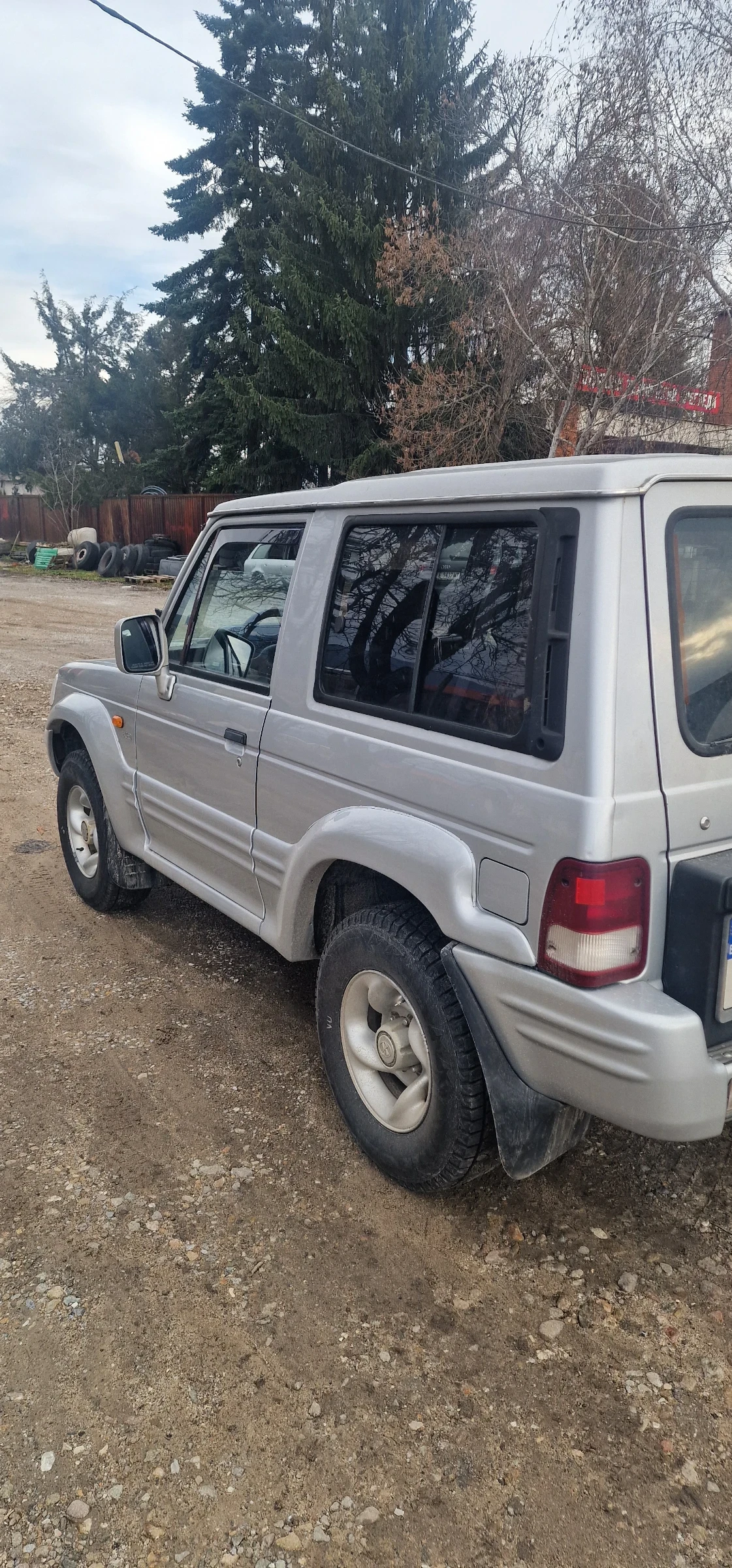 Hyundai Galloper, снимка 3 - Автомобили и джипове - 53891620