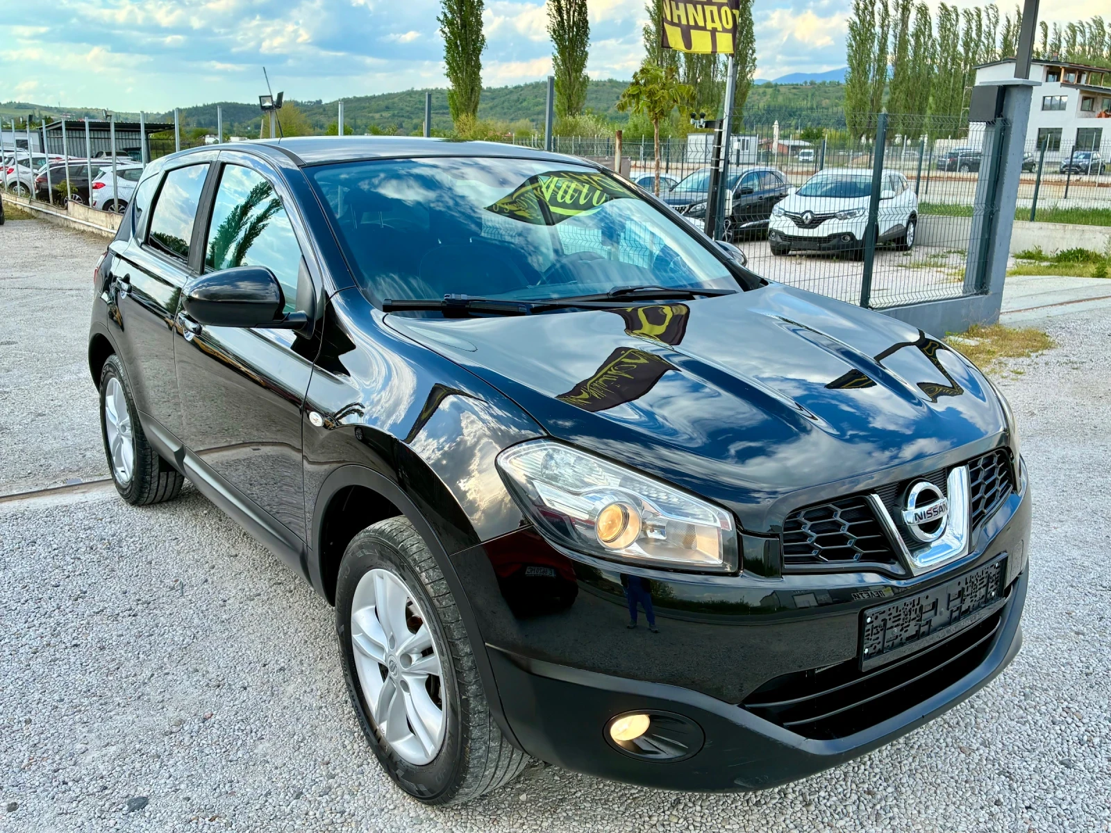 Nissan Qashqai 1.5 DCI Euro 5, снимка 2 - Автомобили и джипове - 54429349