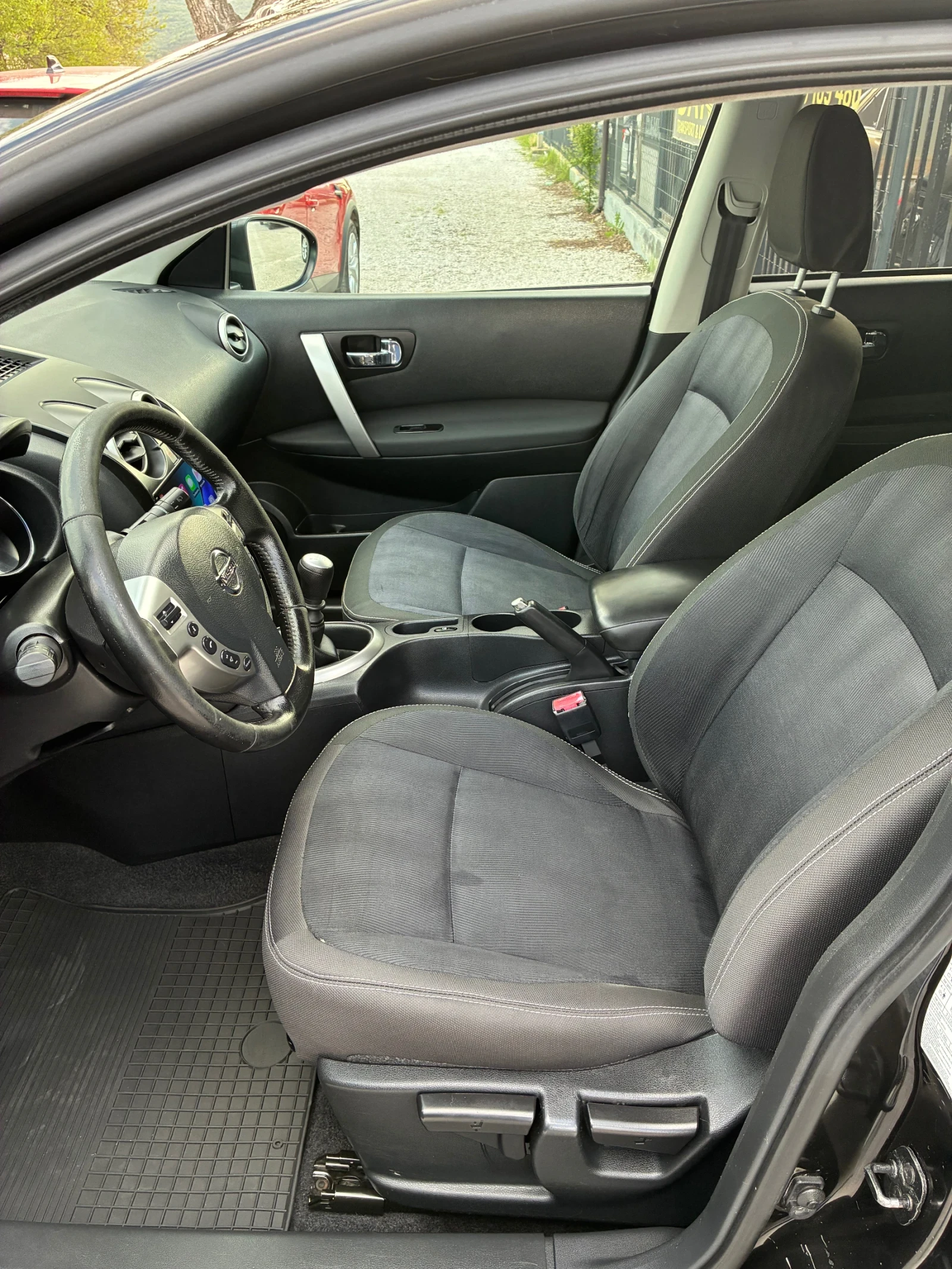 Nissan Qashqai 1.5 DCI Euro 5, снимка 9 - Автомобили и джипове - 54429349