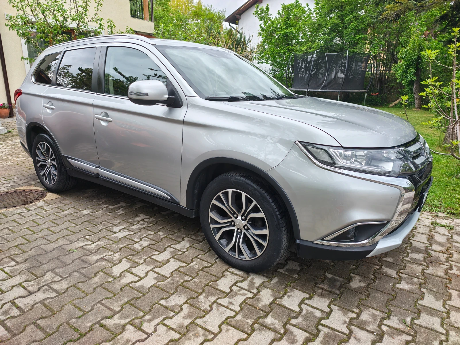 Mitsubishi Outlander, снимка 3 - Автомобили и джипове - 54485556