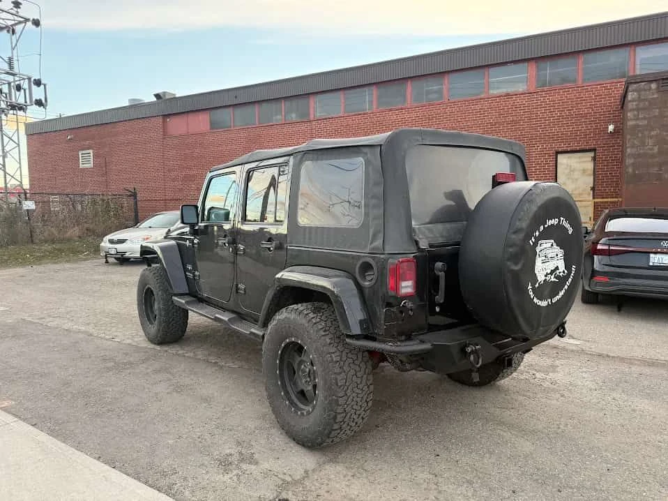Jeep Wrangler * Sahara * АВТОКРЕДИТ БЕЗ ПЪРВОНАЧАЛНА ВНОСКА* , снимка 10 - Автомобили и джипове - 55230182