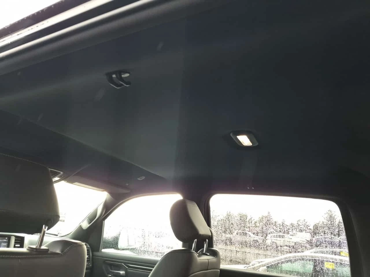 Dodge RAM 1500  SPORT CREW CAB SHORT BED / ЦЕНА ДО БЪЛГАРИЯ , снимка 12 - Автомобили и джипове - 55281892