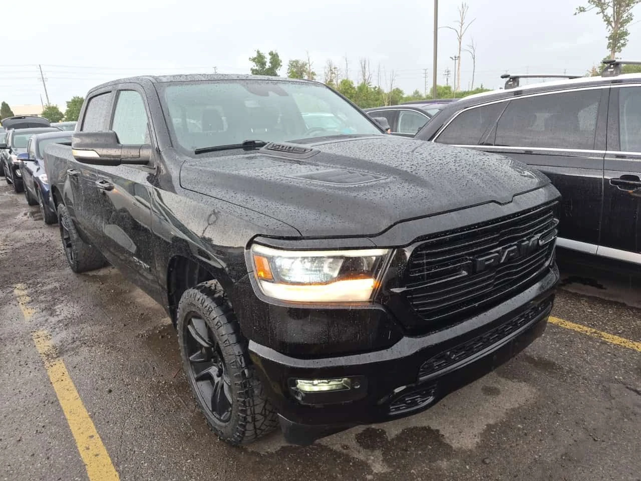 Dodge RAM 1500  SPORT CREW CAB SHORT BED / ЦЕНА ДО БЪЛГАРИЯ , снимка 2 - Автомобили и джипове - 55281892