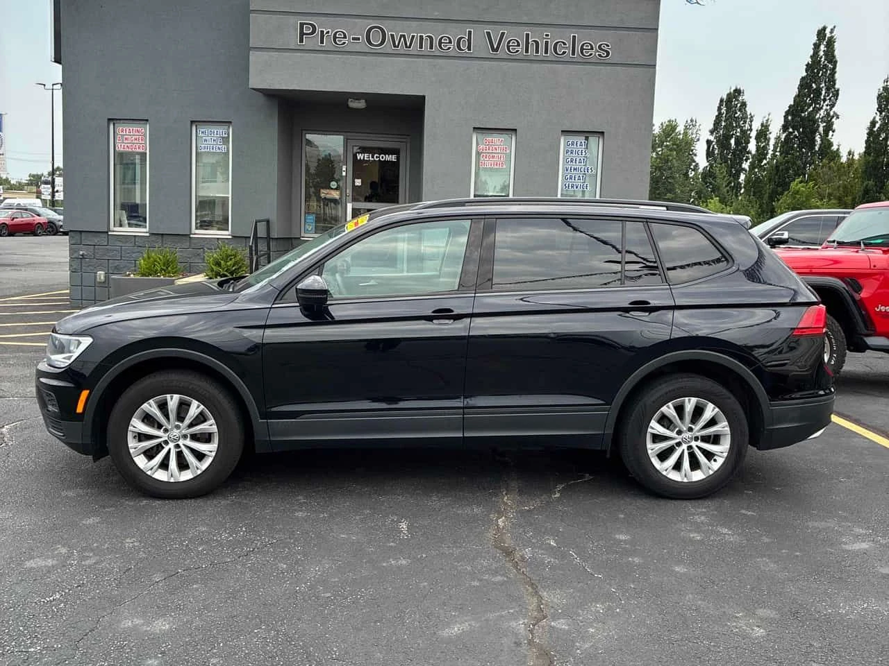 VW Tiguan * Trendline * CARFAX * ОПЦИЯ ЗА ФИНАНСИРАНЕ , снимка 2 - Автомобили и джипове - 55438229