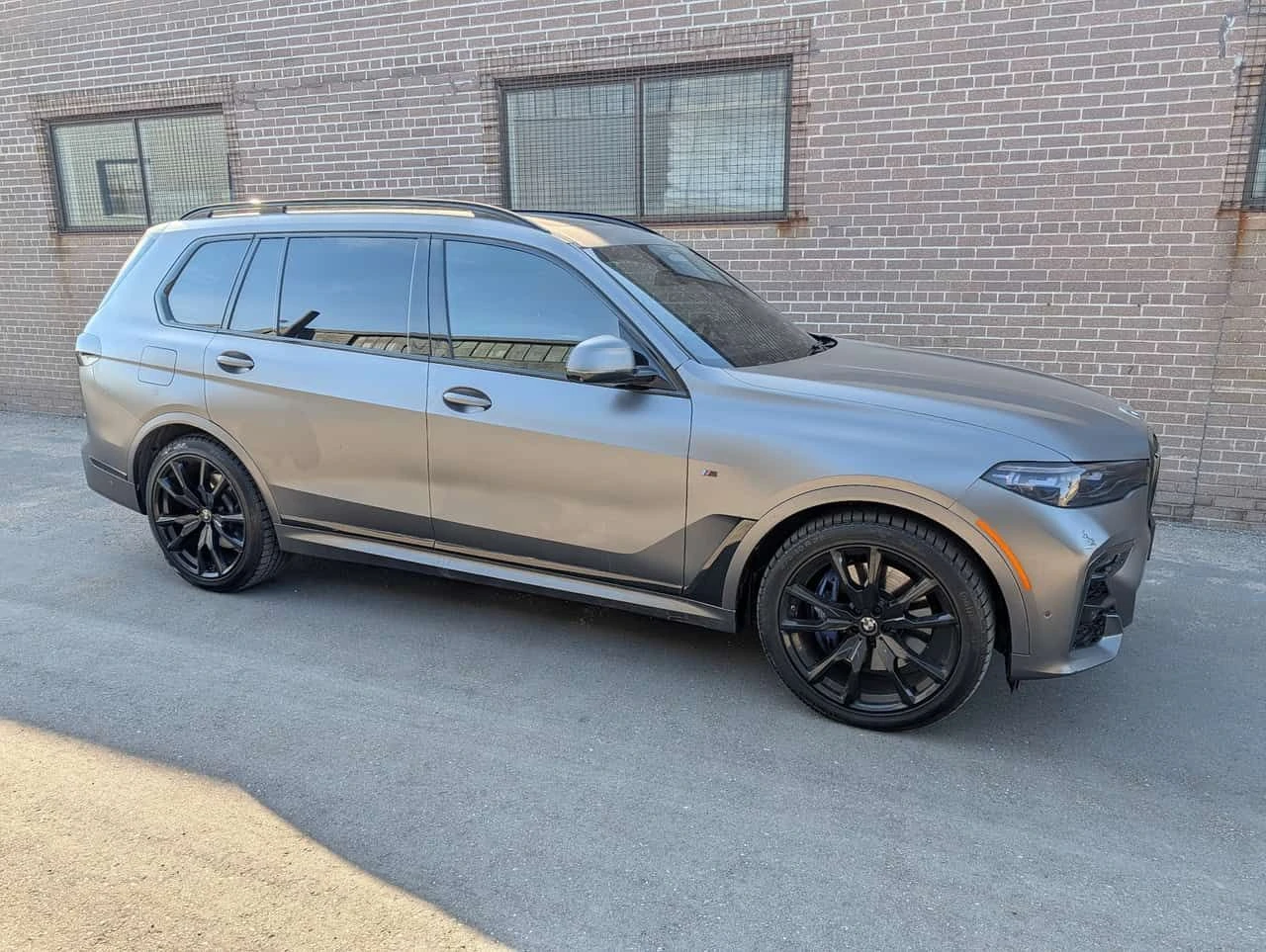 BMW X7 * xDrive50i * АВТОКРЕДИТ * ГЛАВНО ПРЕДСТАВИТЕЛСТВО, снимка 3 - Автомобили и джипове - 55641497