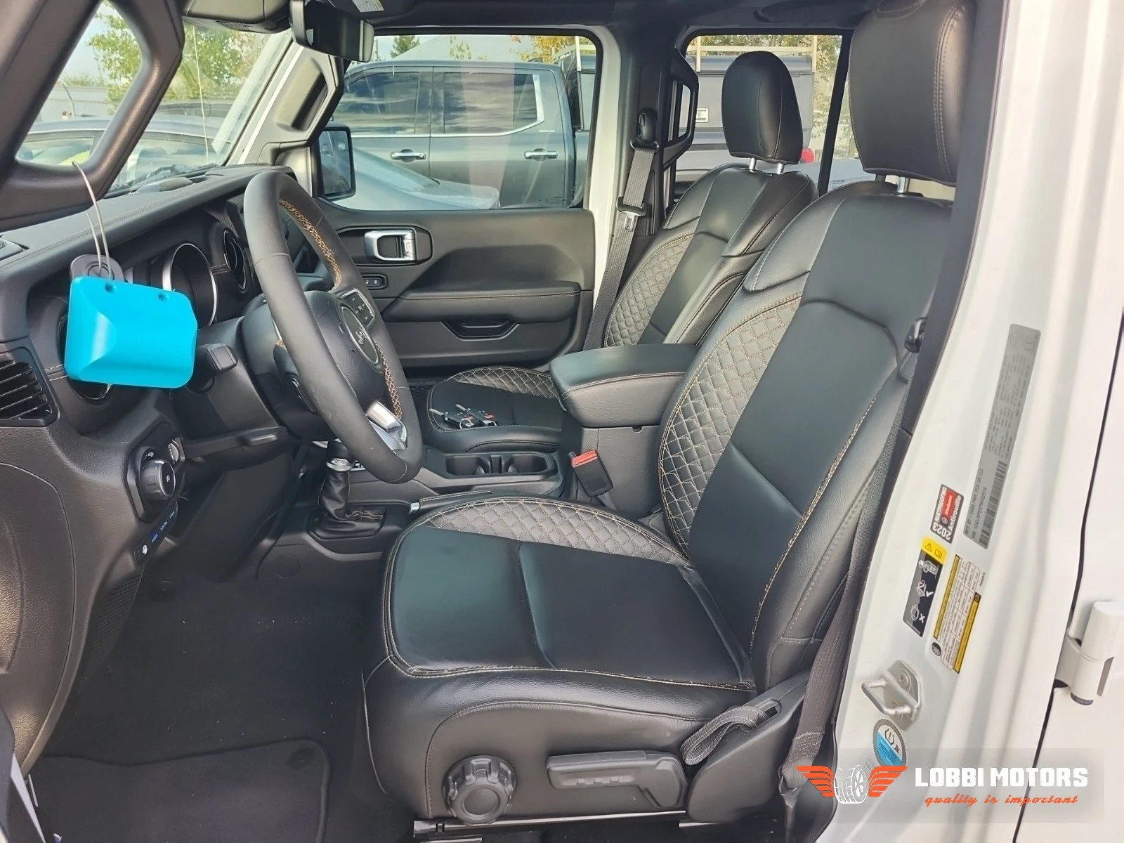 Jeep Wrangler, снимка 3 - Автомобили и джипове - 56295541