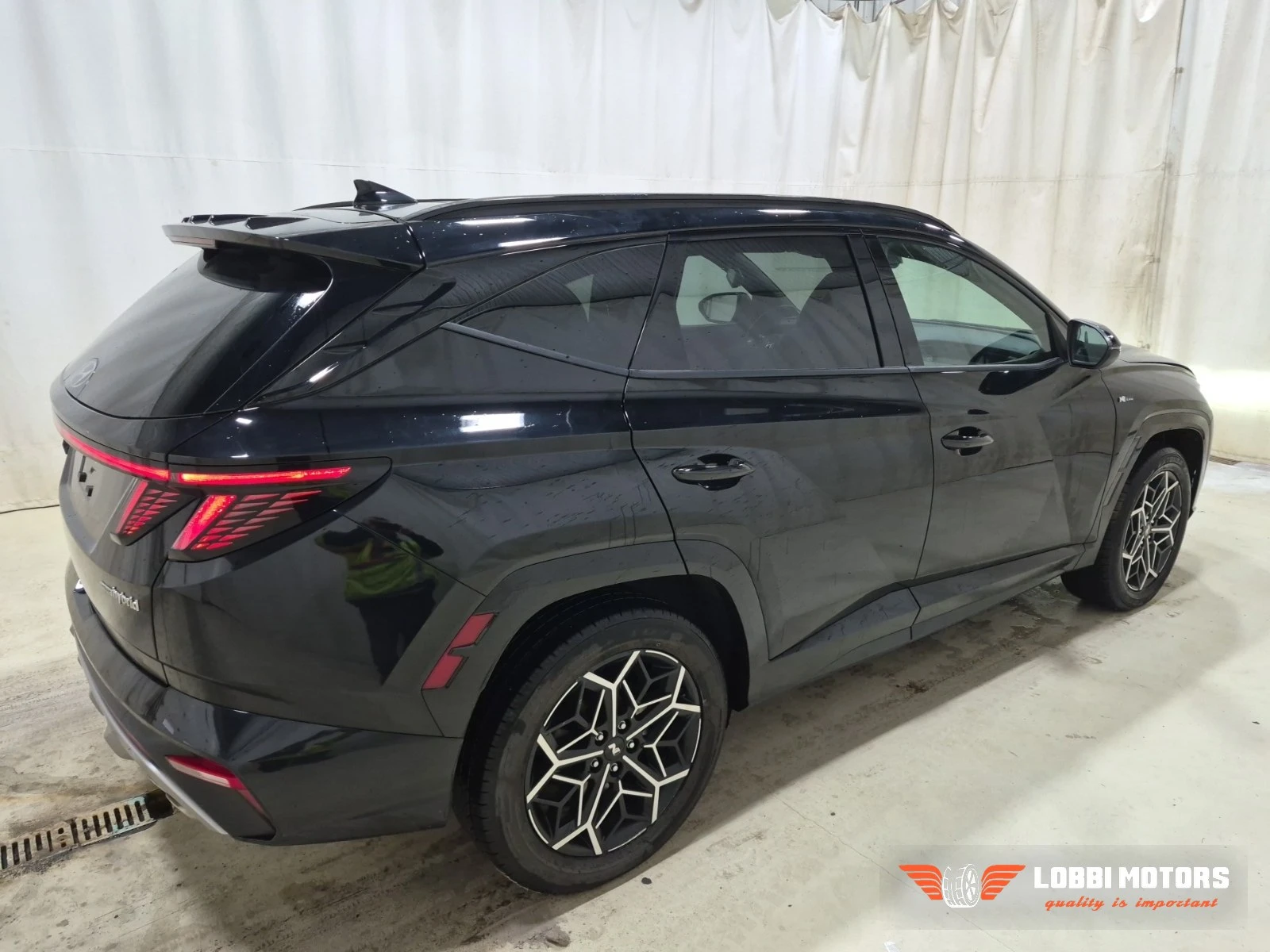 Hyundai Tucson, снимка 3 - Автомобили и джипове - 56297355
