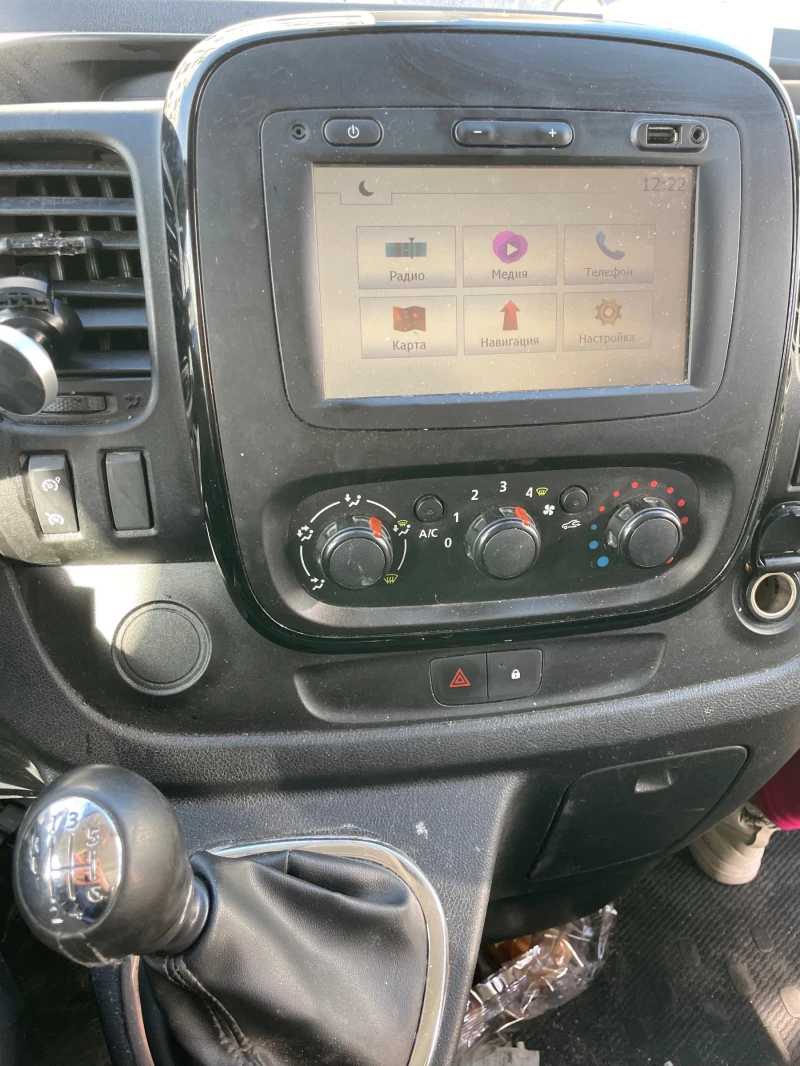 Opel Vivaro, снимка 8 - Бусове и автобуси - 48586941