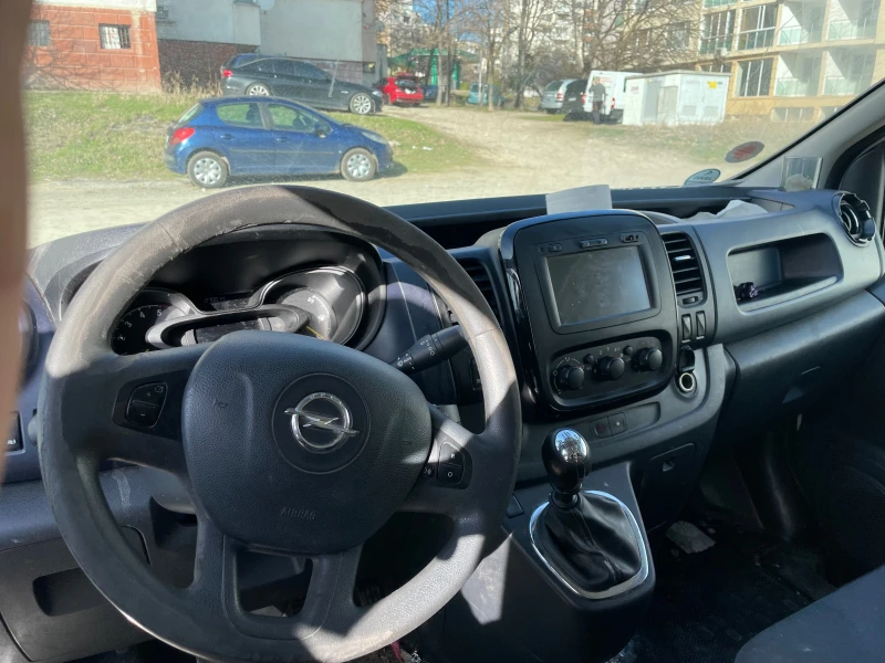 Opel Vivaro, снимка 7 - Бусове и автобуси - 48586941