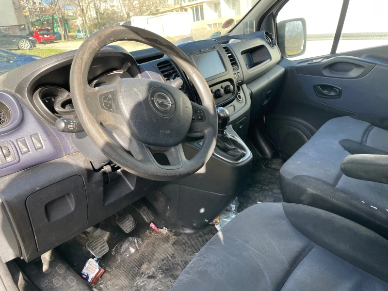 Opel Vivaro, снимка 6 - Бусове и автобуси - 48586941