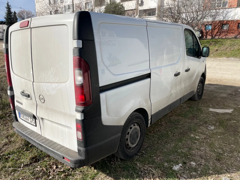 Opel Vivaro, снимка 3 - Бусове и автобуси - 48586941