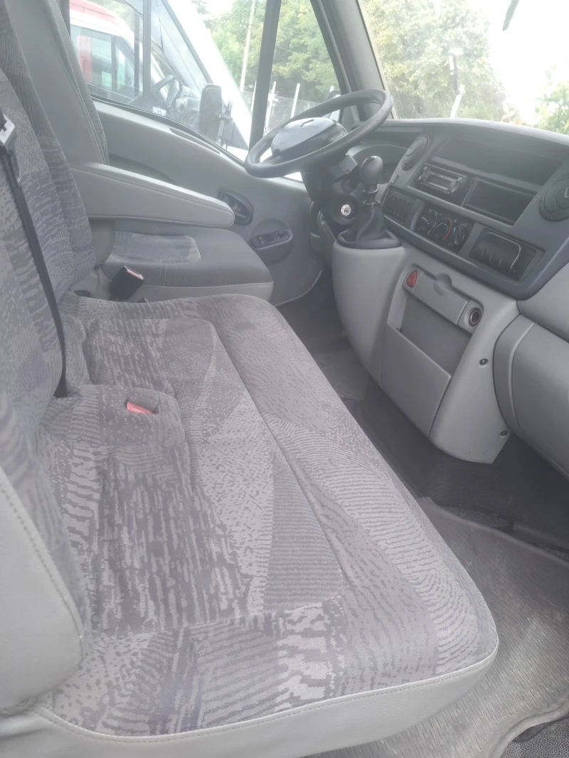 Renault Master 2.5 TDI , снимка 8 - Бусове и автобуси - 51891353