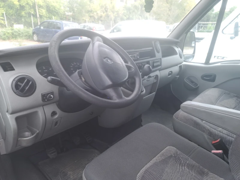 Renault Master 2.5 TDI , снимка 5 - Бусове и автобуси - 51891353
