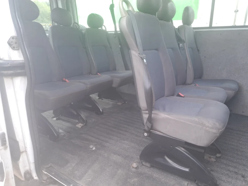 Renault Master 2.5 TDI , снимка 9 - Бусове и автобуси - 51891353