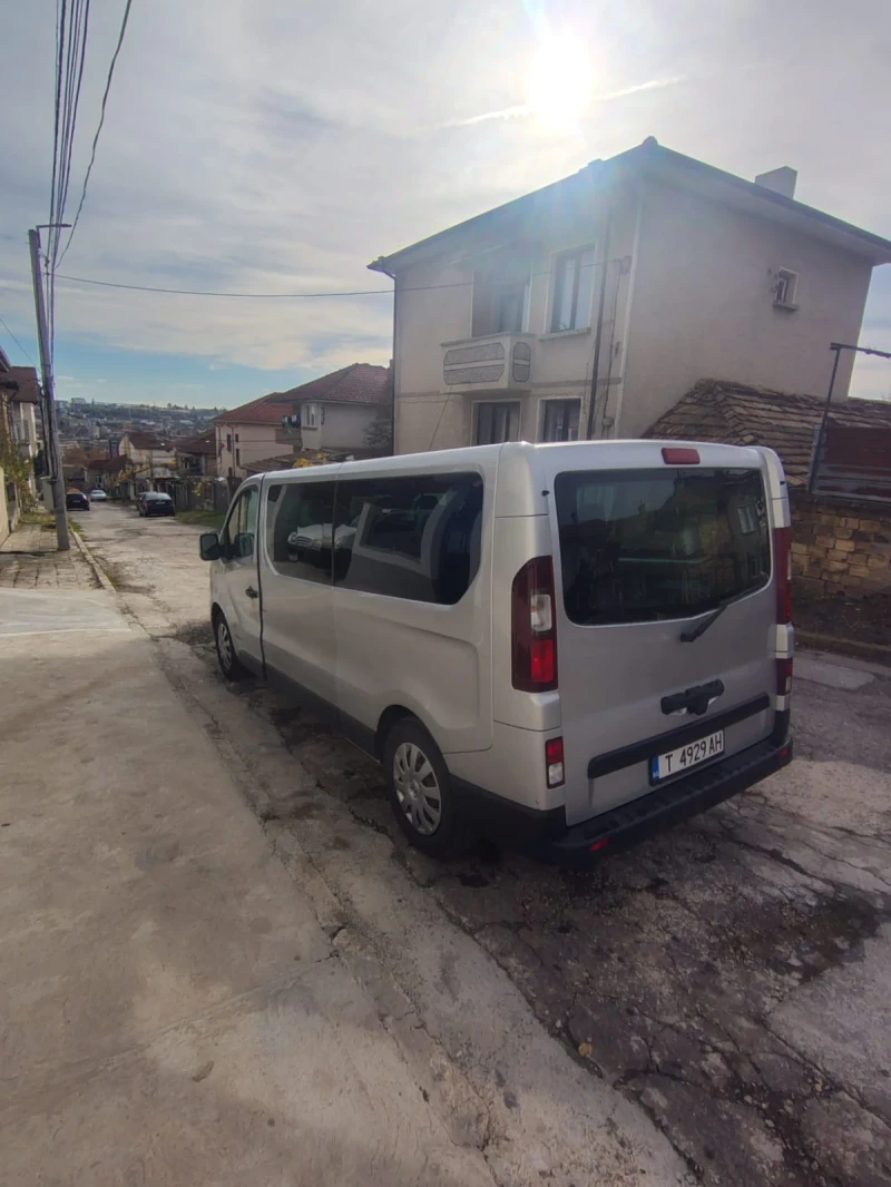 Renault Trafic, снимка 9 - Бусове и автобуси - 52436752