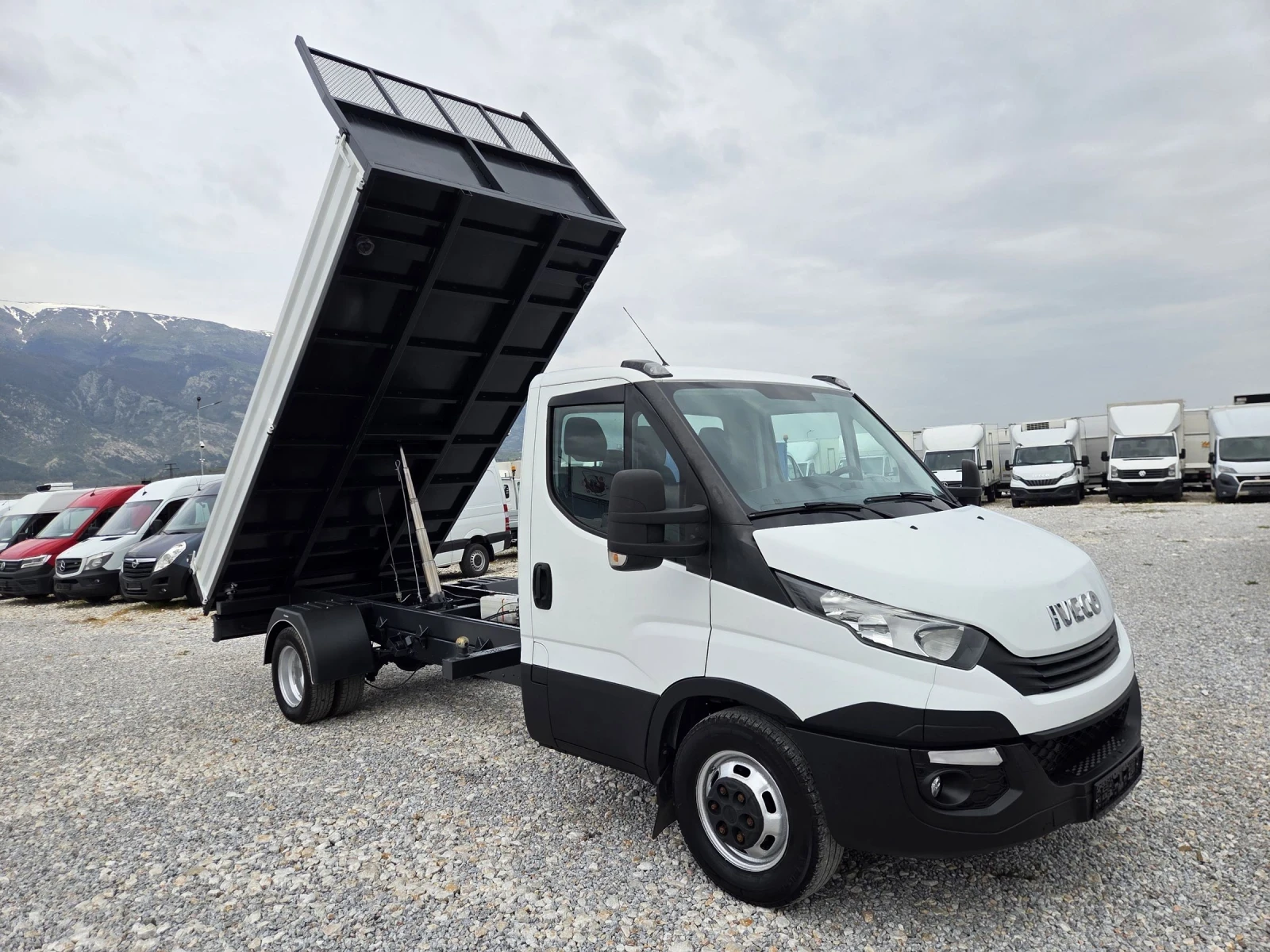 Iveco Daily 35c16, Самосвал, Климатик, 4.20 метра, До 3.5 тона, снимка 7 - Бусове и автобуси - 54230899