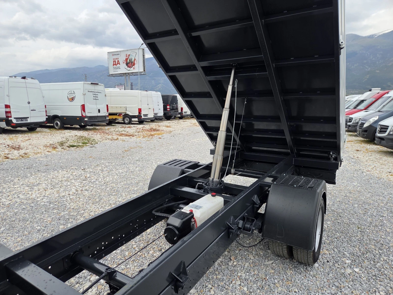 Iveco Daily 35c16, Самосвал, Климатик, 4.20 метра, До 3.5 тона, снимка 9 - Бусове и автобуси - 54230899