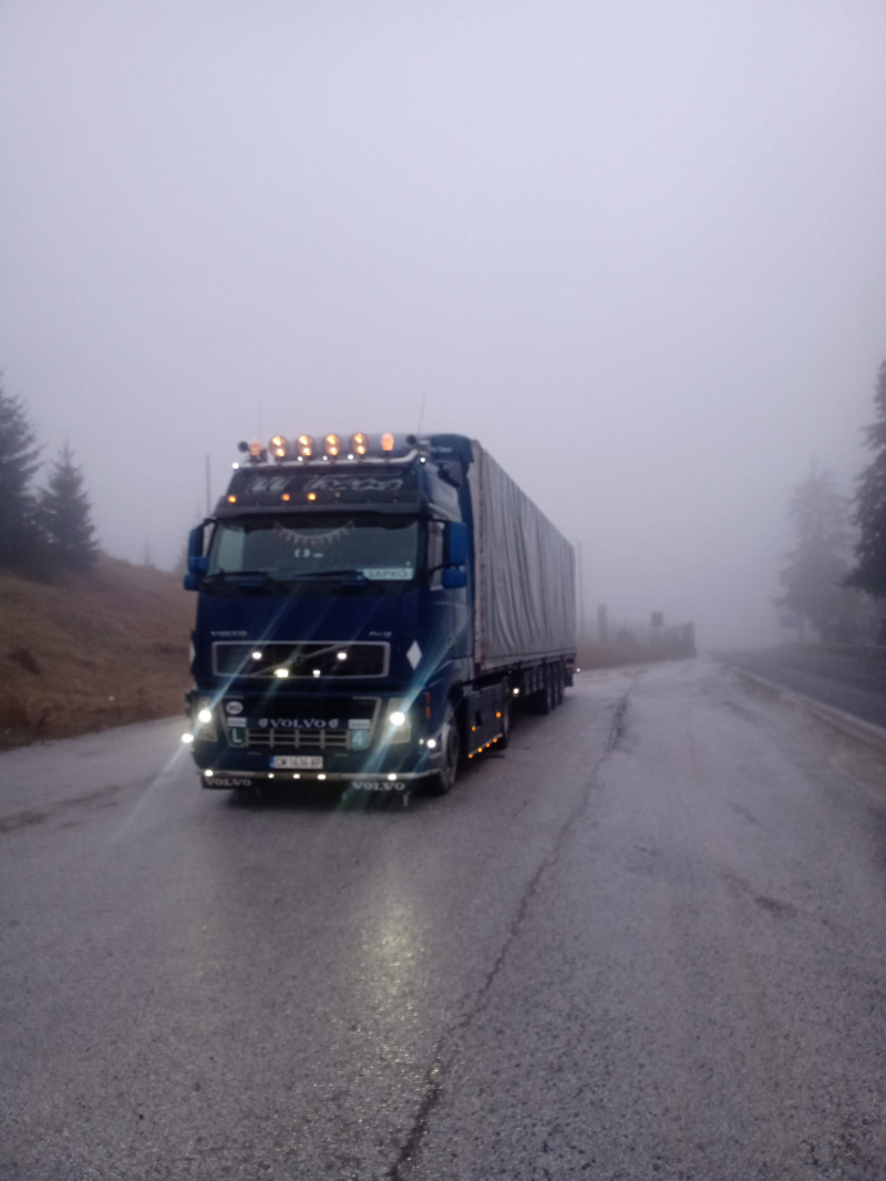 Volvo Fh 12, снимка 2 - Камиони - 45886134
