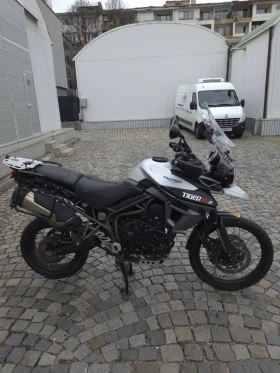 Triumph Tiger 800 XCX  първи собственик НОВ, снимка 2