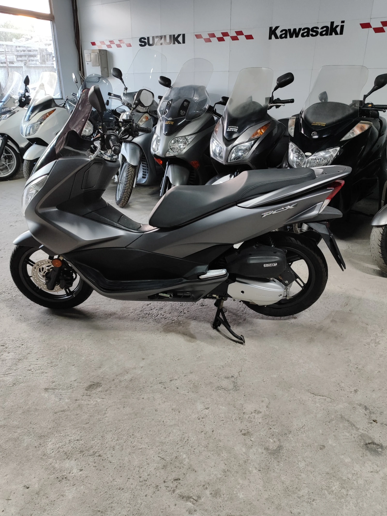 Honda Pcx 125 start stop system , снимка 7 - Мотоциклети и мототехника - 54727613