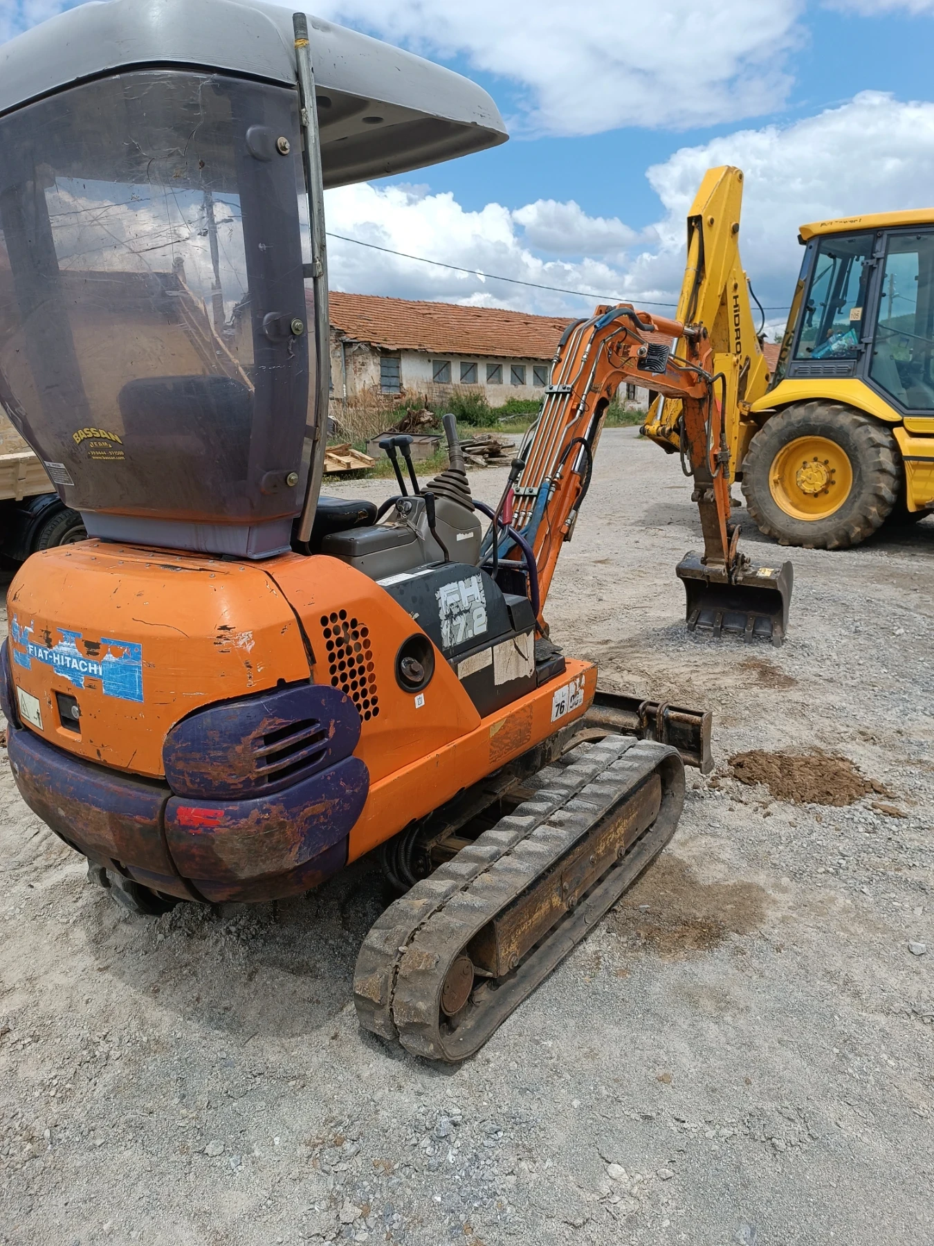 Багер FIAT Hitachi Fiat Hitachi , снимка 2 - Индустриална техника - 55035066