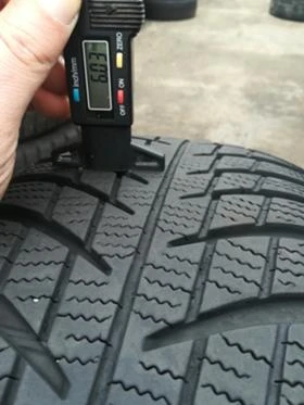 Гуми Зимни 215/65R17, снимка 9
