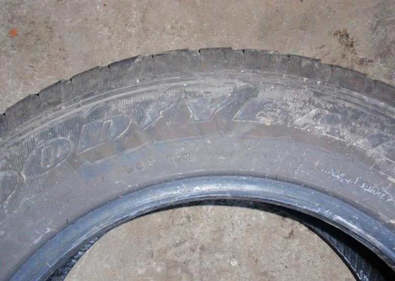 Гуми Летни 215/65R16, снимка 13 - Гуми и джанти - 6103727