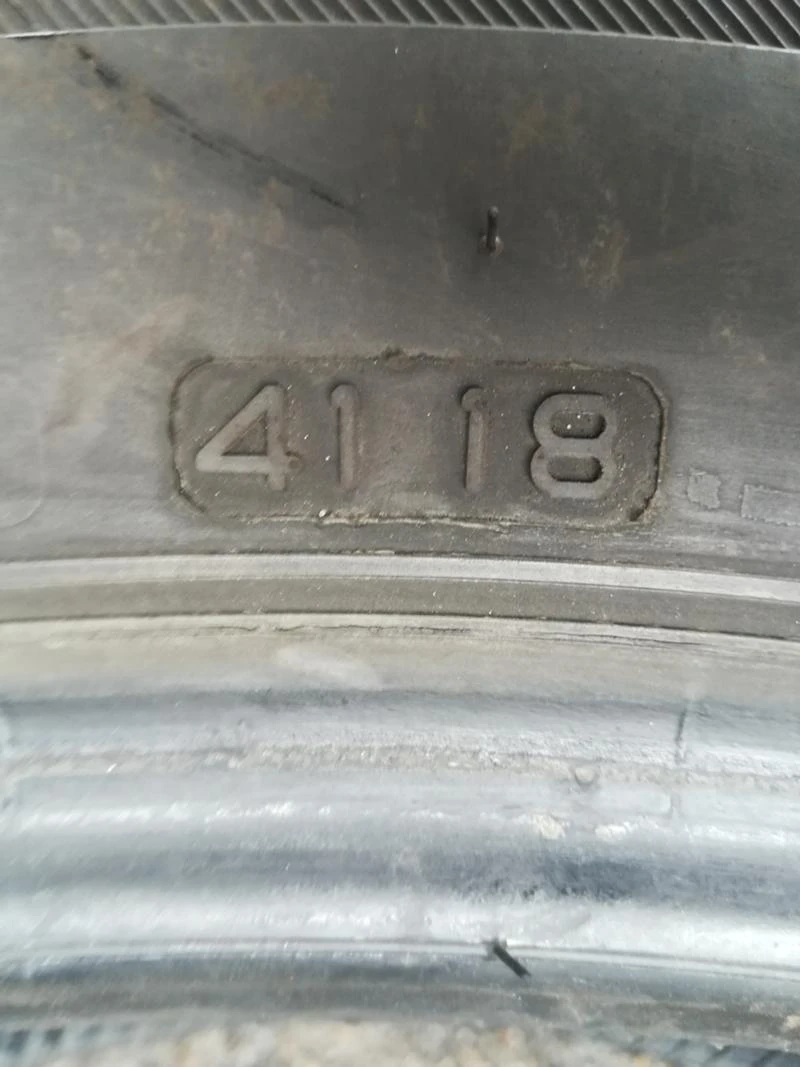 Гуми Зимни 215/65R17, снимка 7 - Гуми и джанти - 27094467