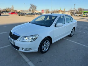Skoda Octavia 1.6, снимка 1