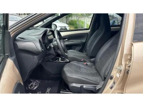 Toyota Aygo X 1.0P CVT COLLECTION, снимка 12