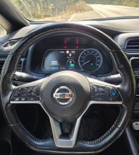 Nissan Leaf  Tekna най-високо ниво на оборудване 40kWh, снимка 14