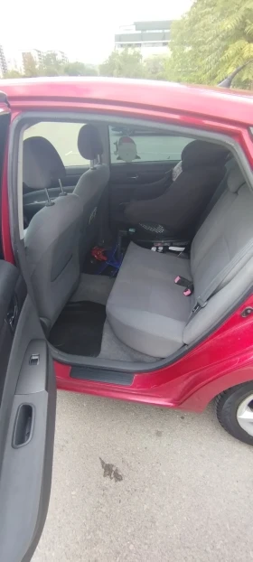 Toyota Prius 1.5 Hybrid + газ, снимка 7