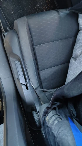 VW Touran - 3850 € / 7529.95 лв. - 28242789 5