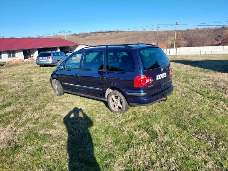 VW Sharan 1.9TDI, снимка 5 - Автомобили и джипове - 47728551