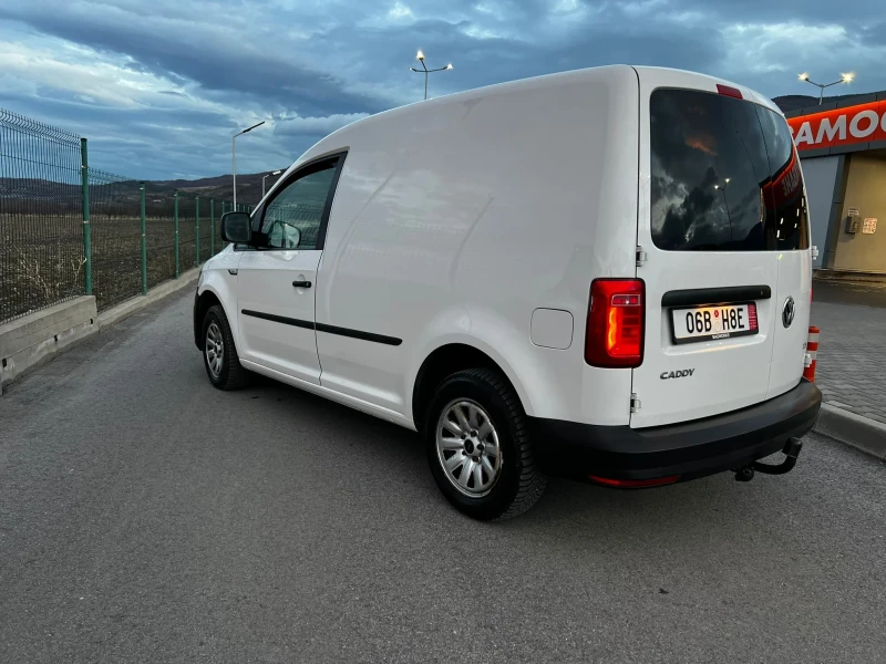 VW Caddy, снимка 4 - Автомобили и джипове - 48357377