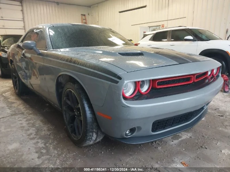 Dodge Challenger, снимка 3 - Автомобили и джипове - 48720156