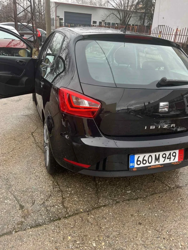 Seat Ibiza 1.0, снимка 6 - Автомобили и джипове - 49199603