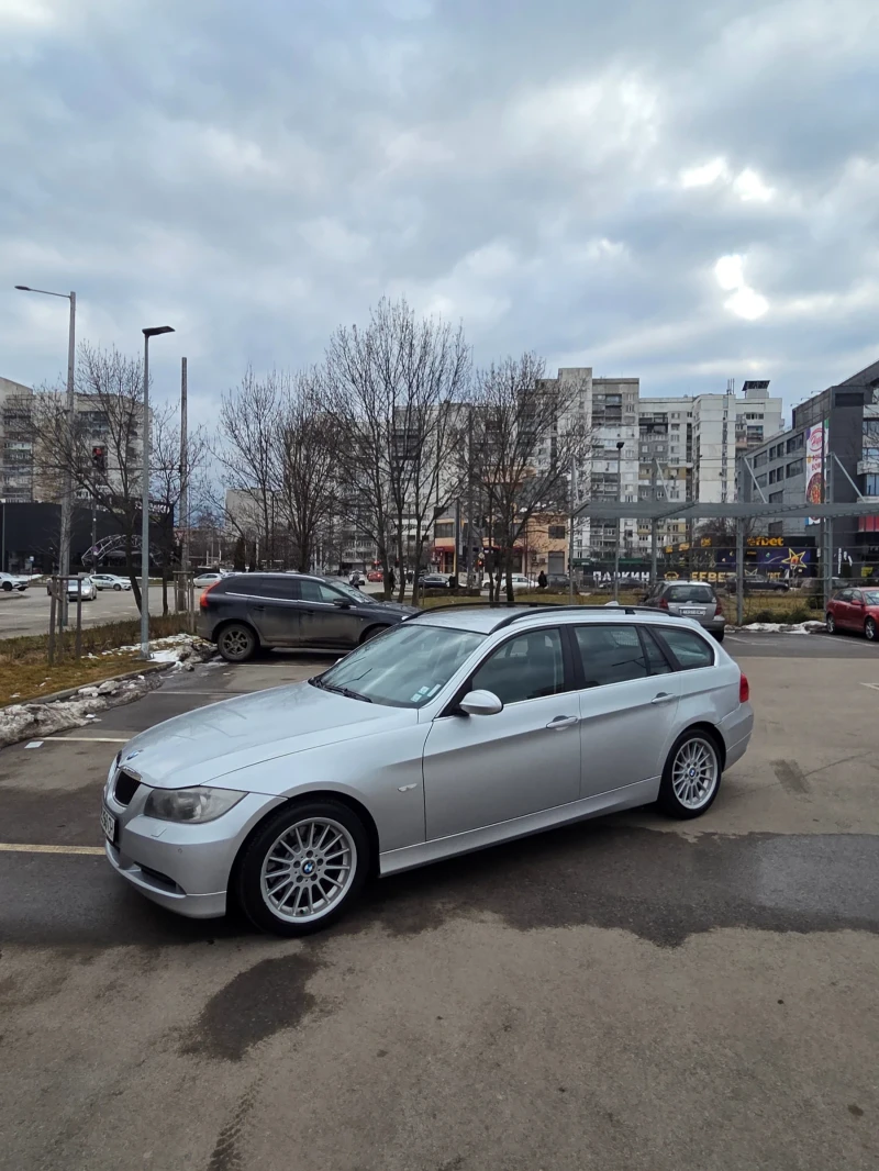 BMW 325 XI, снимка 1 - Автомобили и джипове - 49292016