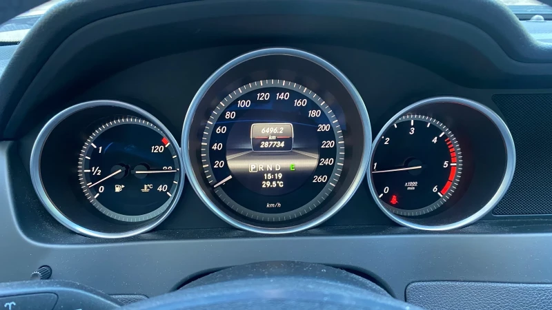 Mercedes-Benz C 200 2.2, снимка 2 - Автомобили и джипове - 52258329