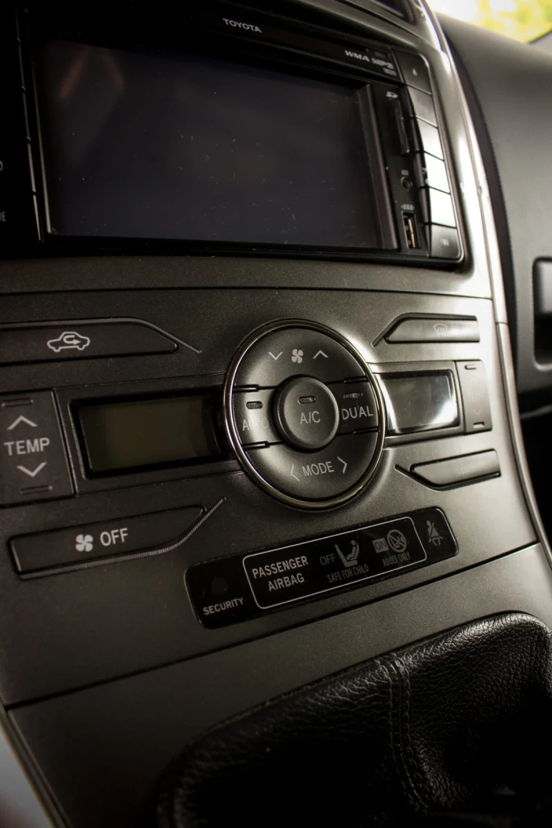 Toyota Auris 1.4;D4D;6ск.;90к.с., снимка 5 - Автомобили и джипове - 52347100