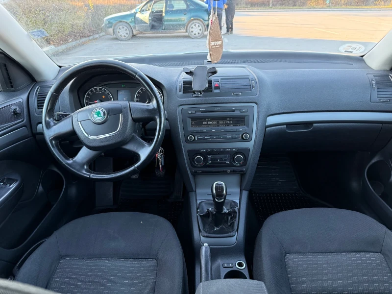 Skoda Octavia 1.6, снимка 7 - Автомобили и джипове - 52791985