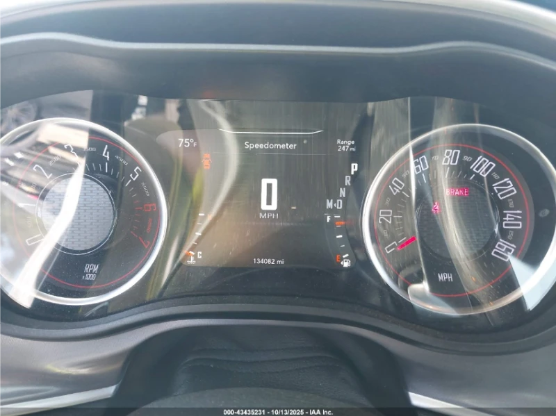 Dodge Challenger R/T , снимка 7 - Автомобили и джипове - 52839838